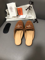 Premium Quality – Classic Kelly-Inspired Half Slides