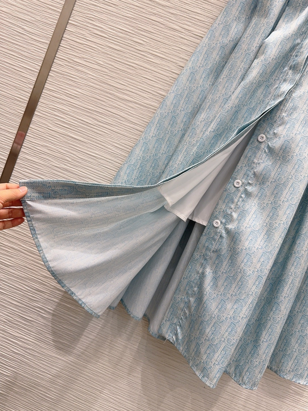 D - Classic Elegant Dress
