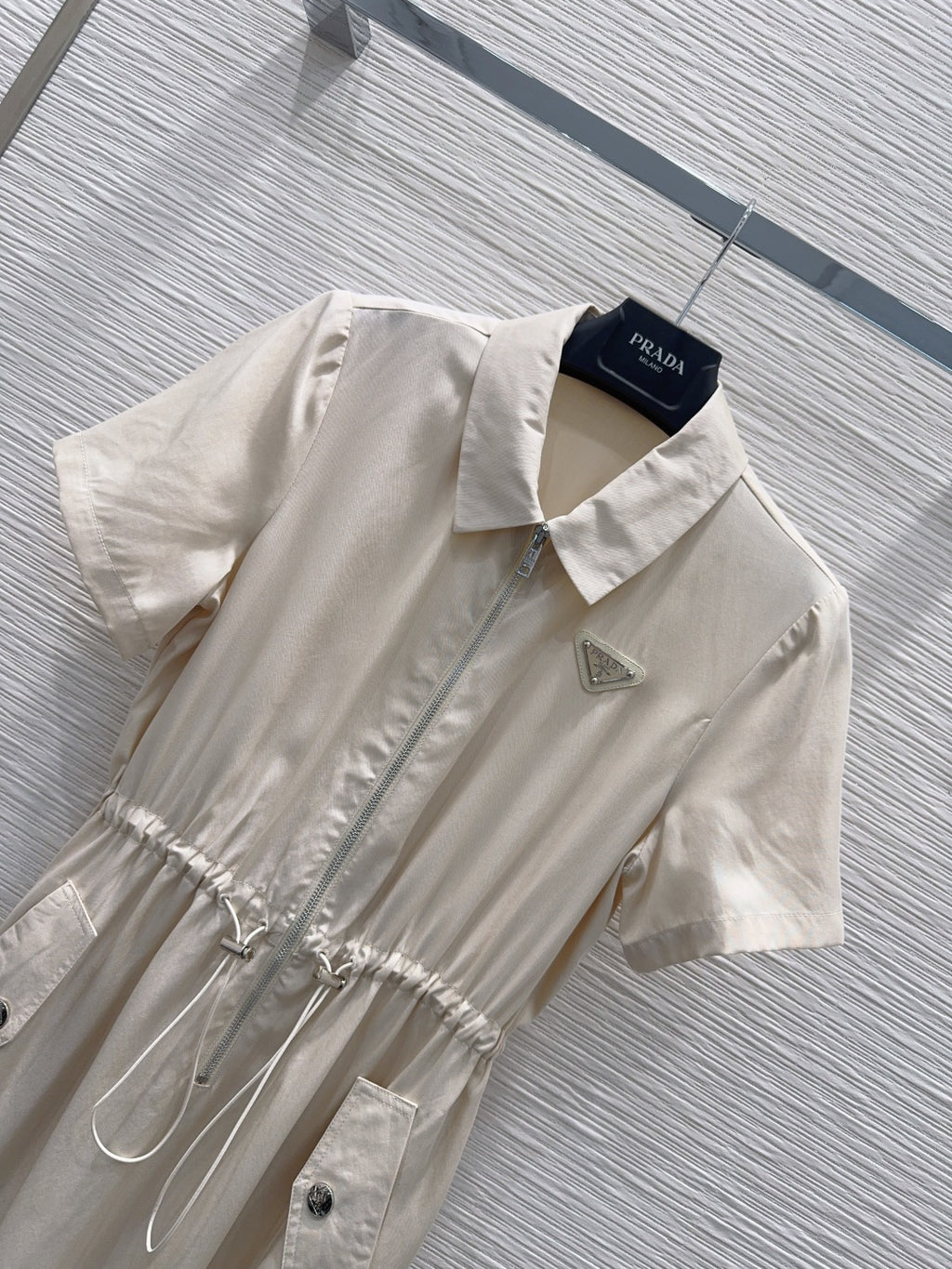 P - Elegant Classic Dress