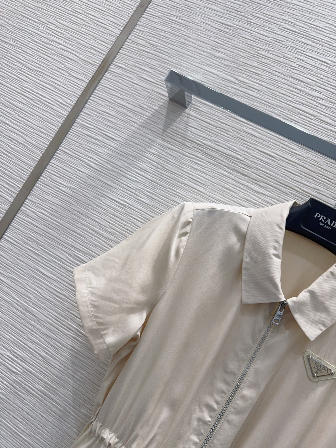 P - Elegant Classic Dress