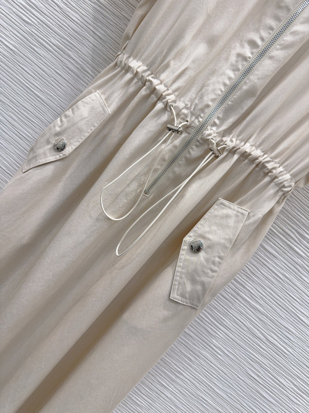 P - Elegant Classic Dress