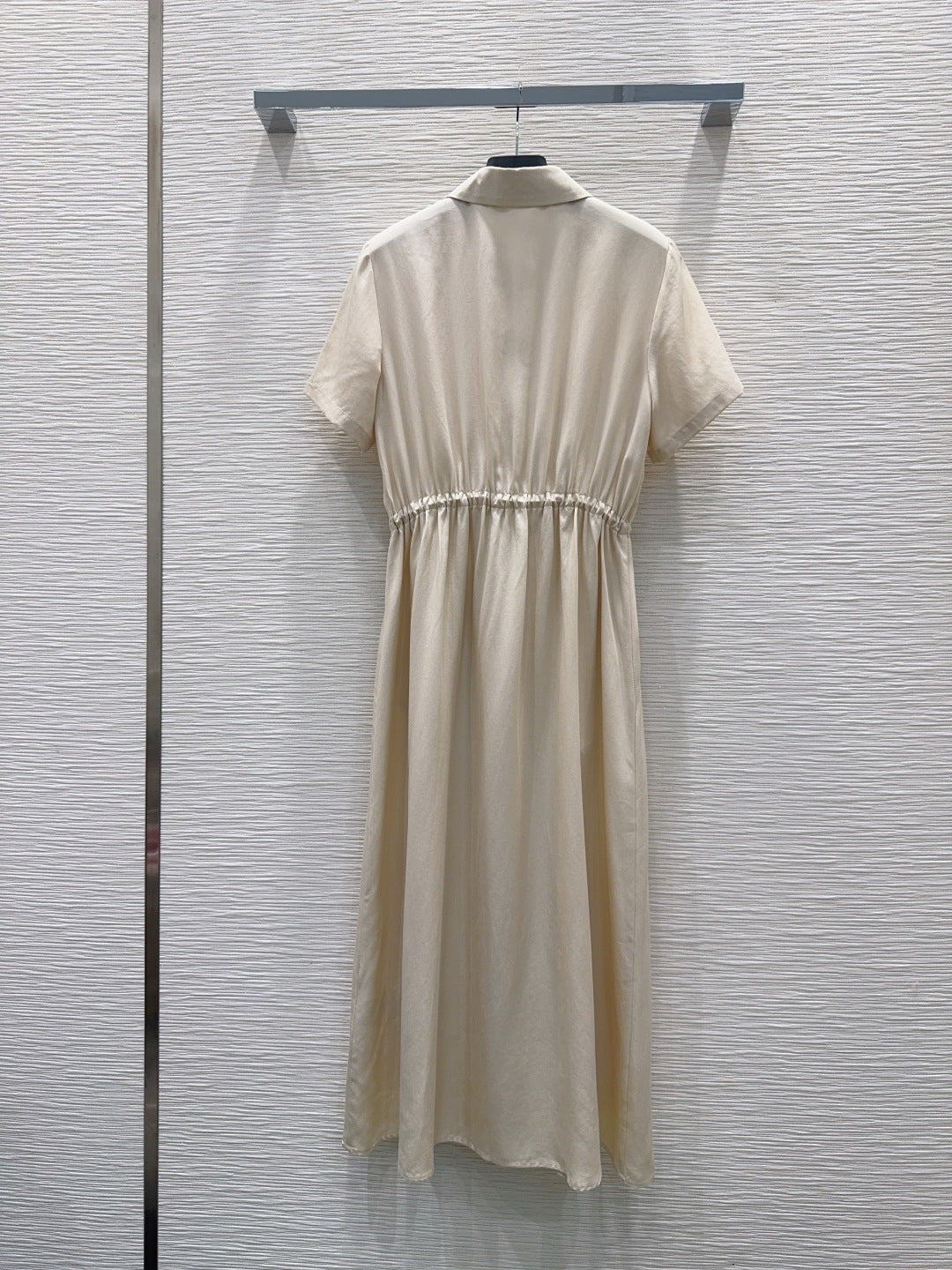 P - Elegant Classic Dress