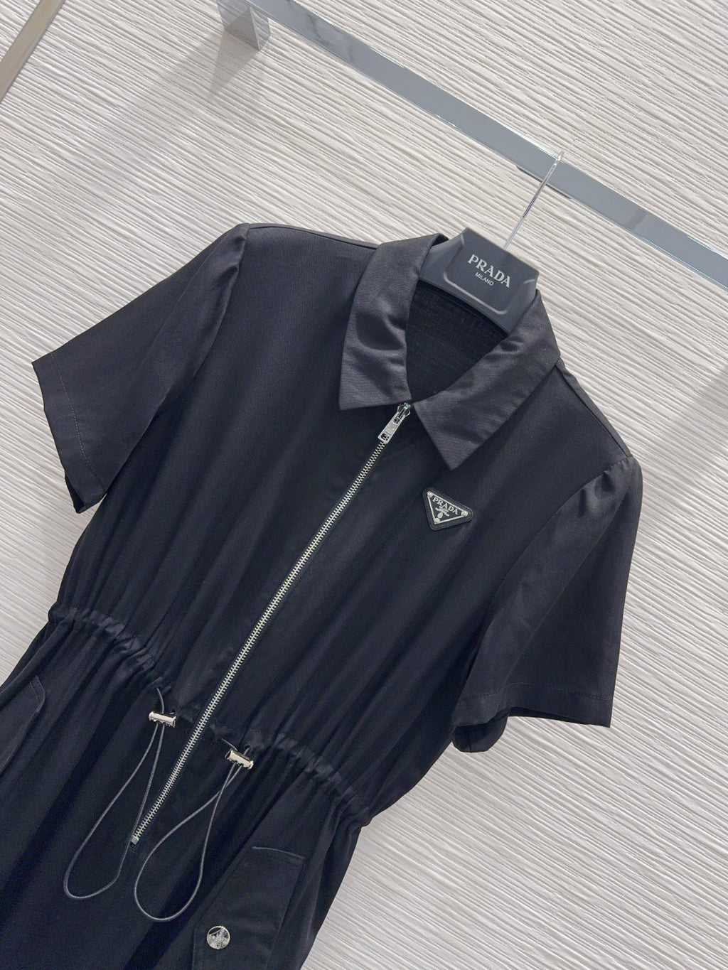 P - Elegant Classic Dress