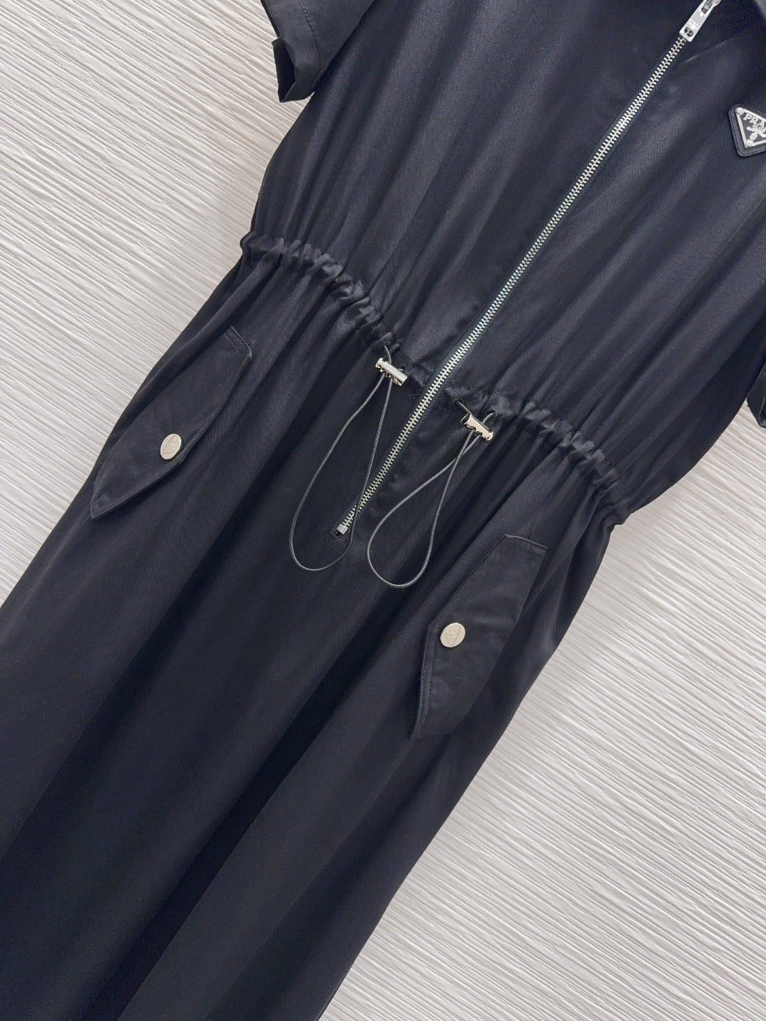 P - Elegant Classic Dress