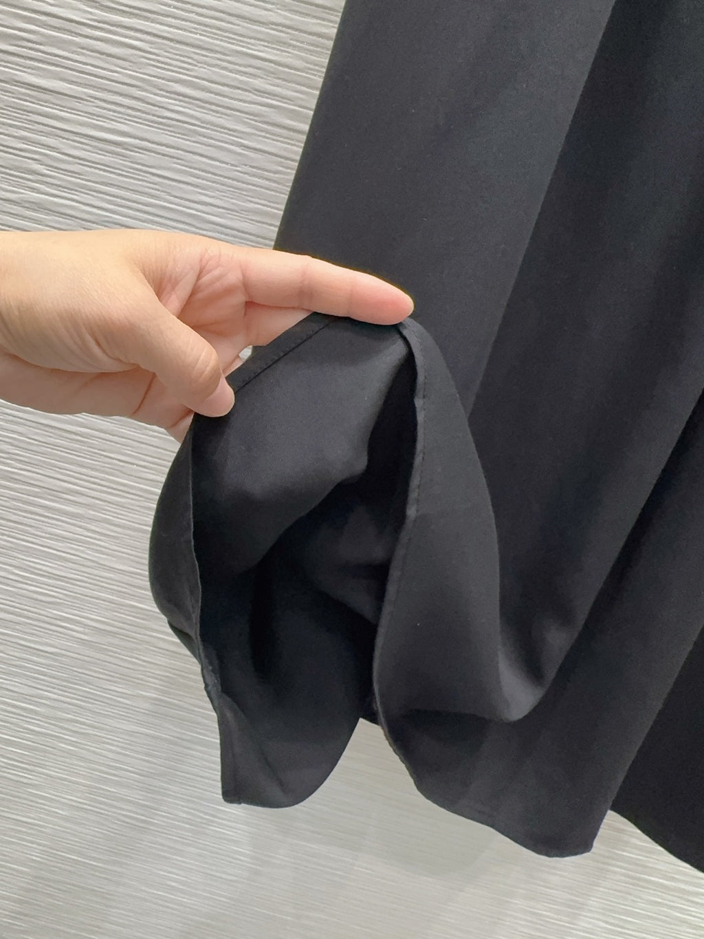 P - Elegant Classic Dress