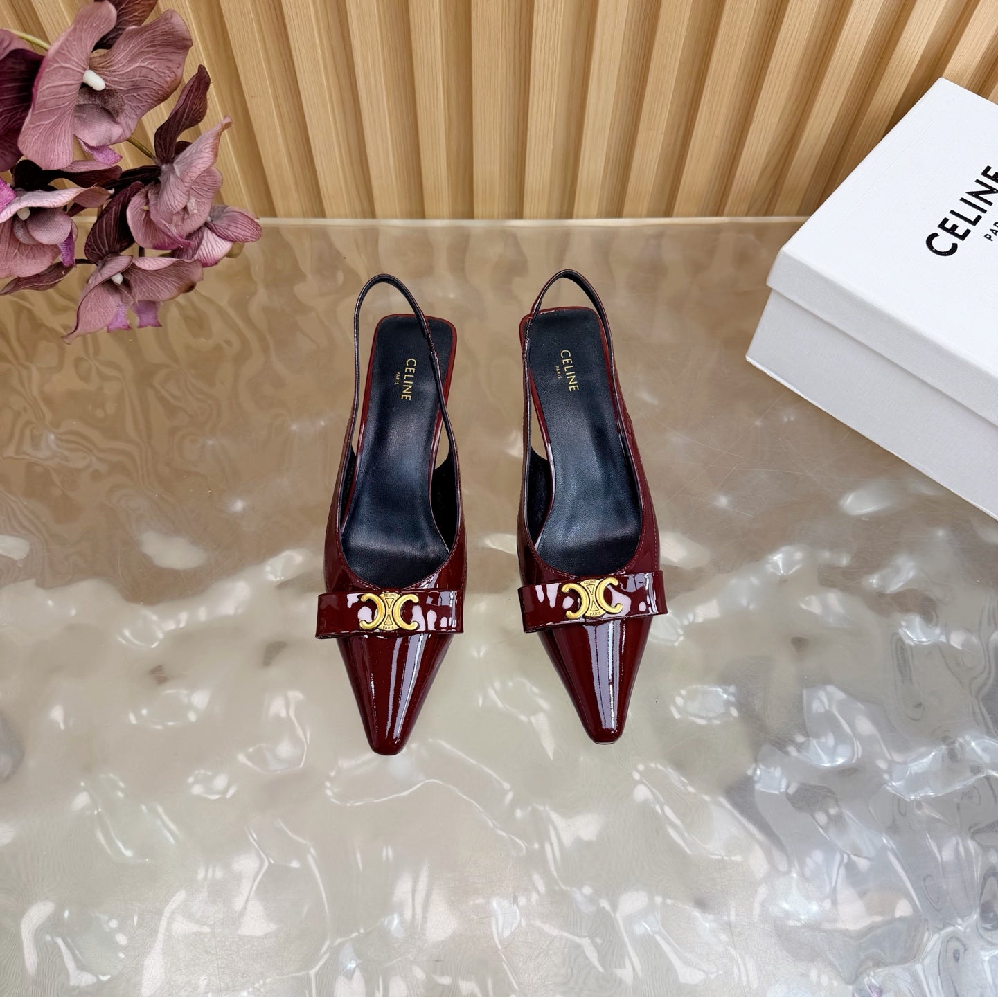 Triomphe Pointed Toe Kitten Heels