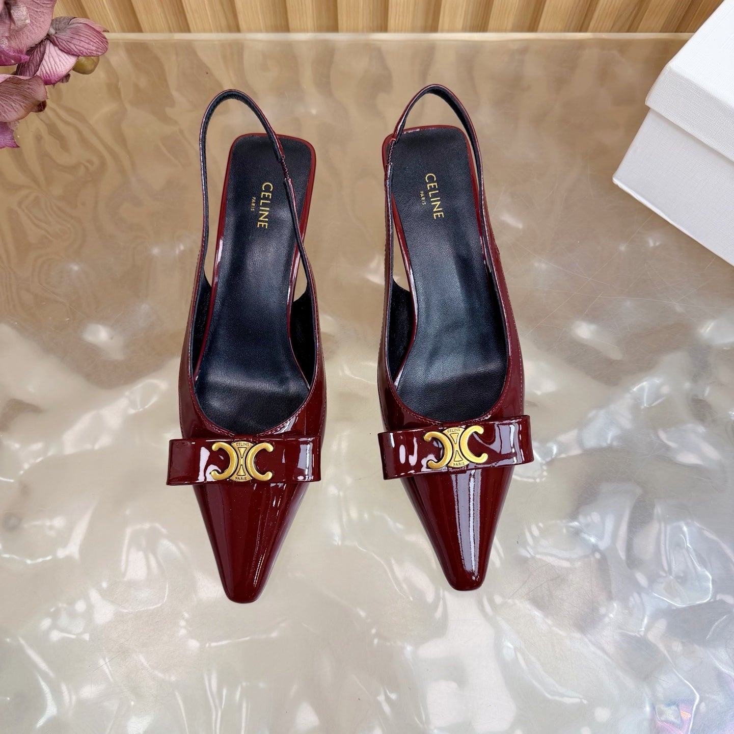 Triomphe Pointed Toe Kitten Heels