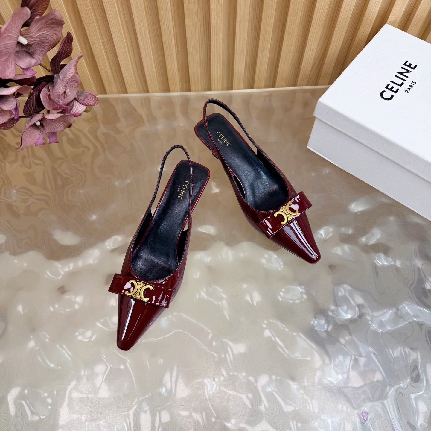 Triomphe Pointed Toe Kitten Heels