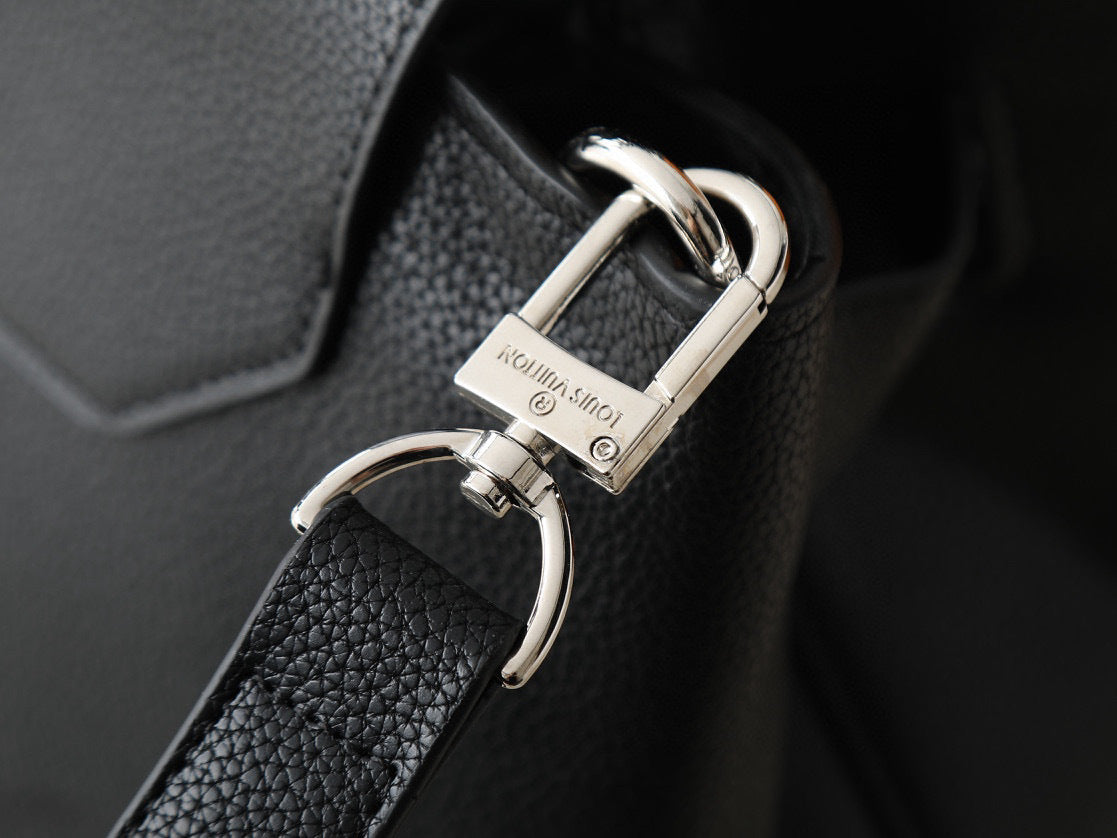 Georges Medium Tote Bag