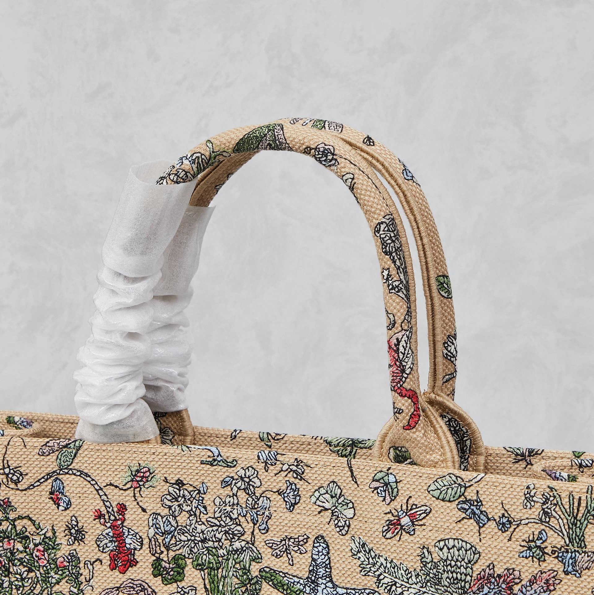 D Book Tote ( Apricot Ocean World )