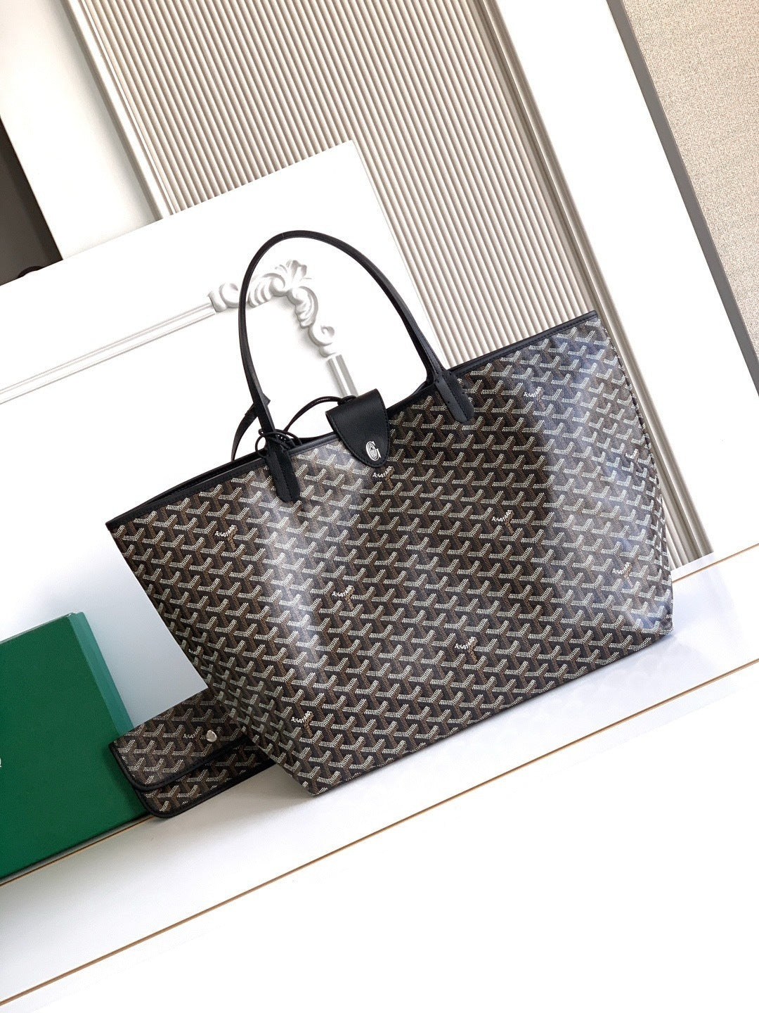 Large Capacity Designer Tote Bag – (Premium Quality )