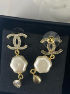 Gold-Tone Crystal & Mother-of-Pearl Drop Earrings – Timeless Elegance