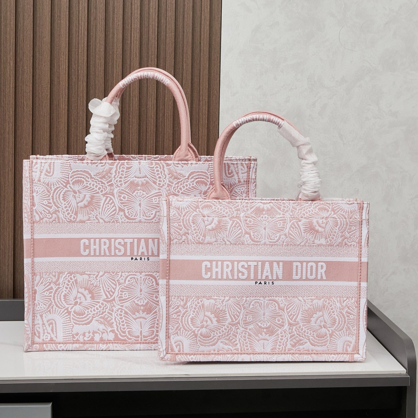 D Book Tote ( Light pink butterfly )