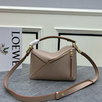 Geometric Structured Shoulder Bag – Puzzle Edge Style, 24cm