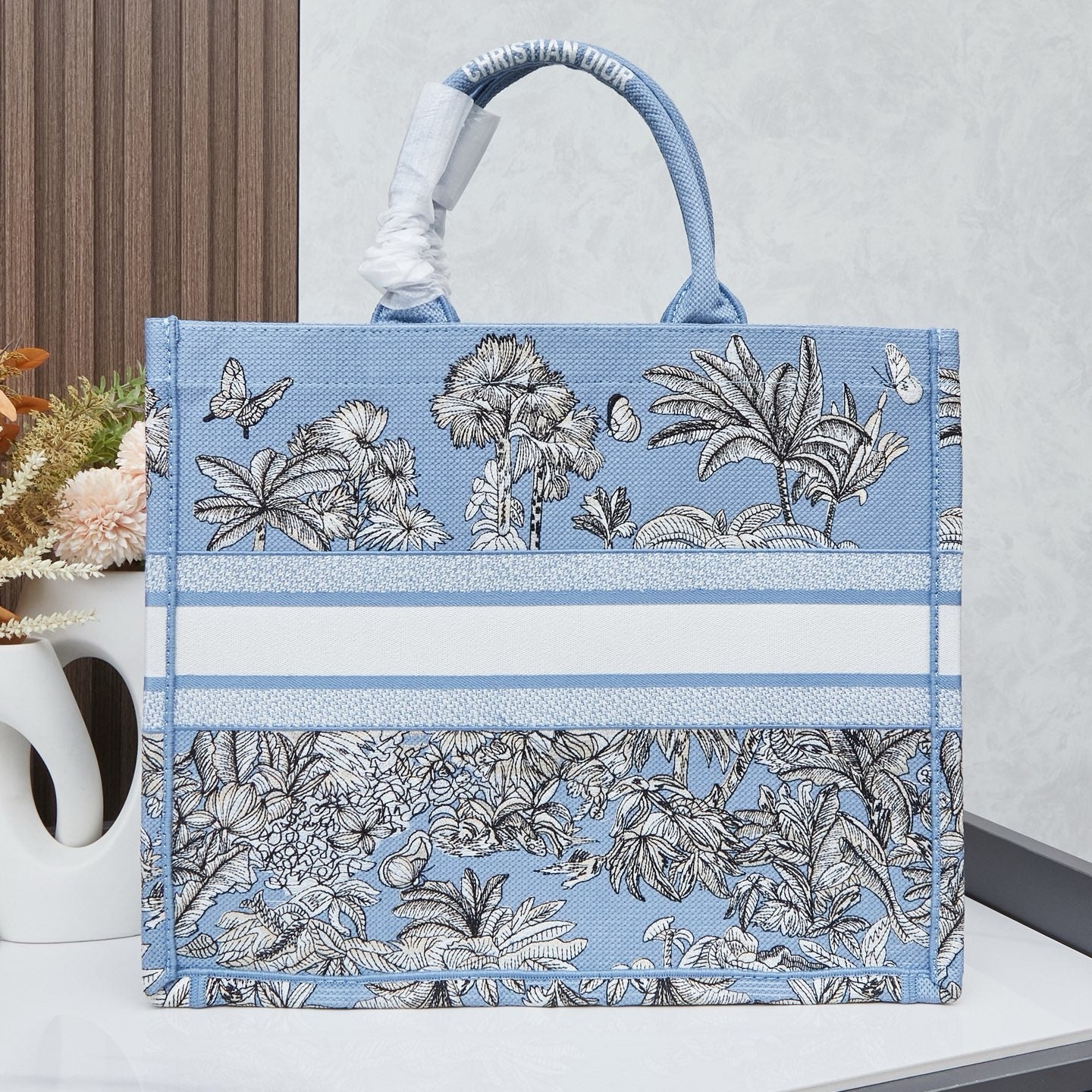 D Book Tote ( Beige Coconut Tree )
