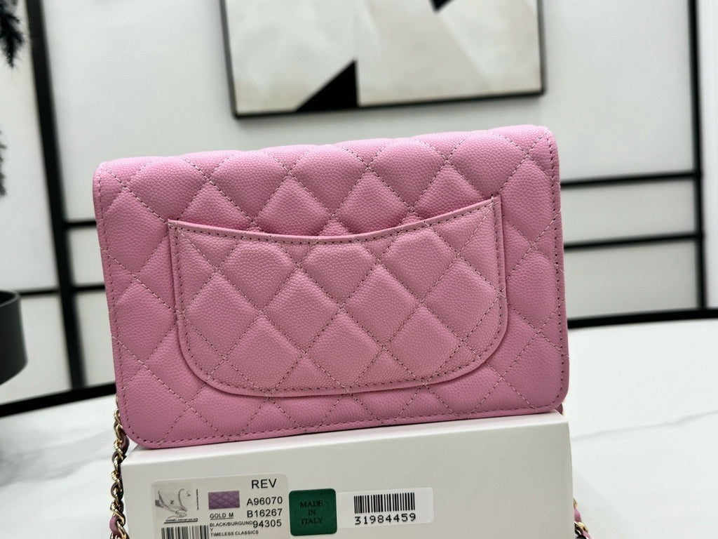 Classic Quilted Wallet-On-Chain · Premium Edition