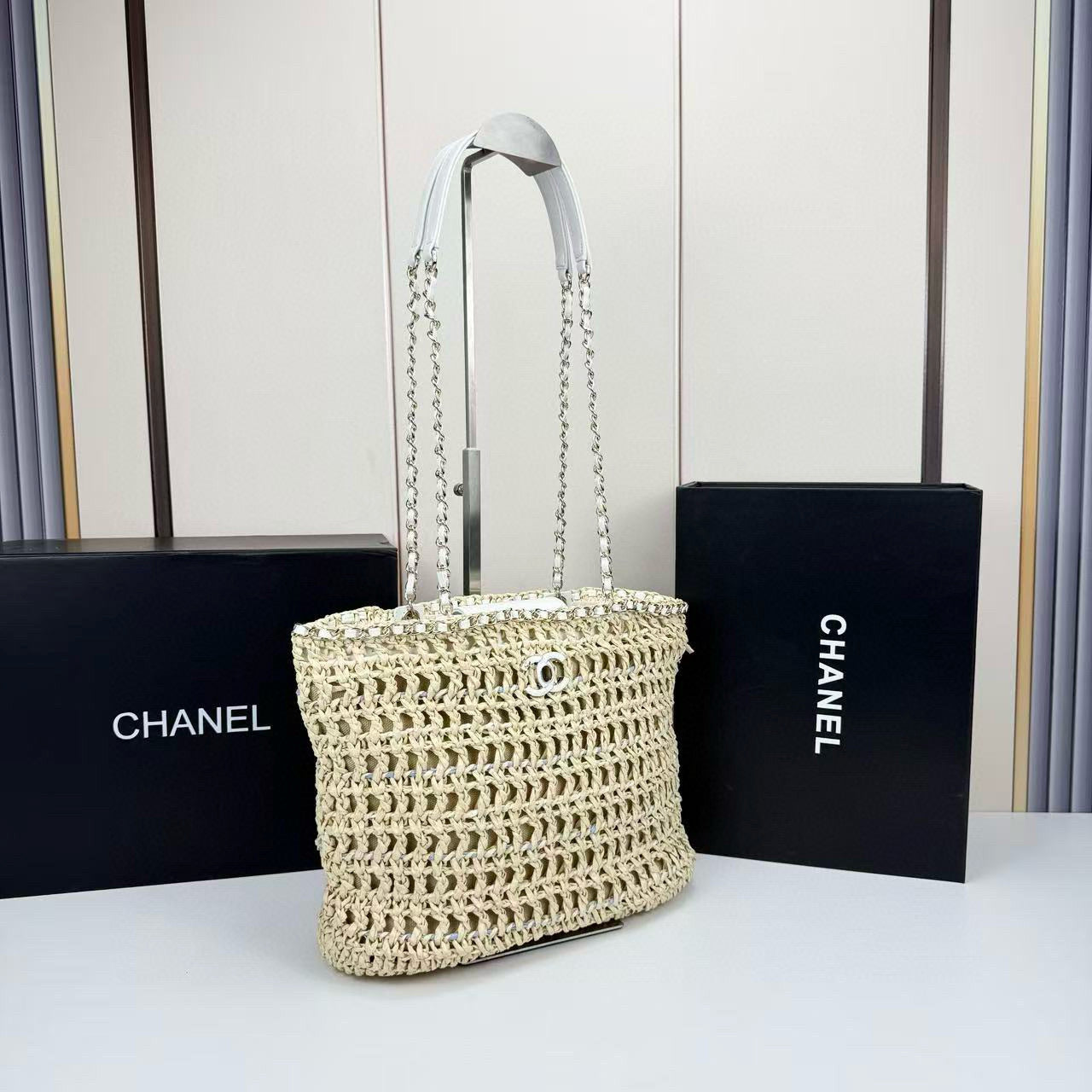 Woven Summer Shopping Tote.