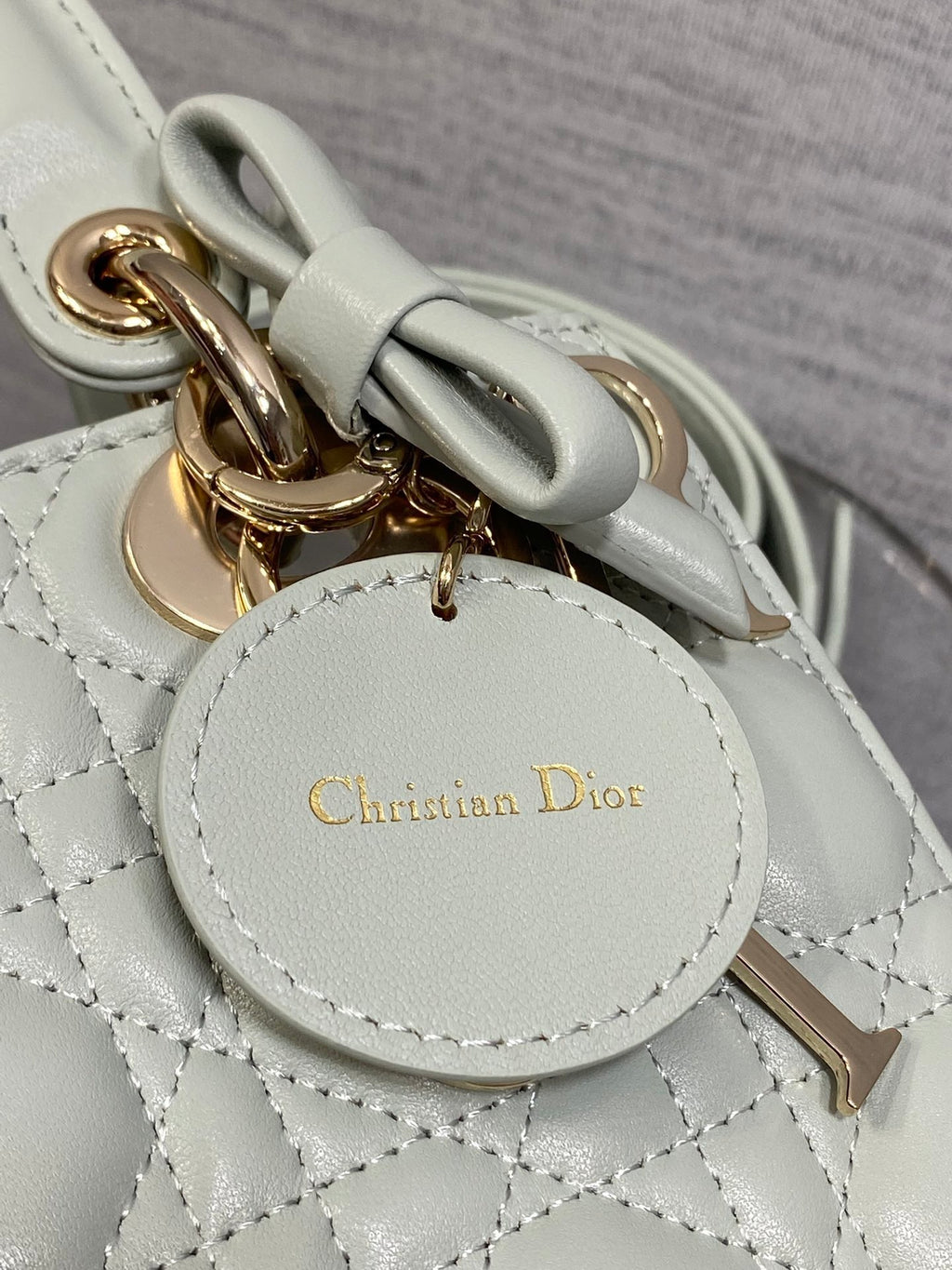 Classic Bow Top Handle Bag 🎀- Premium Quality