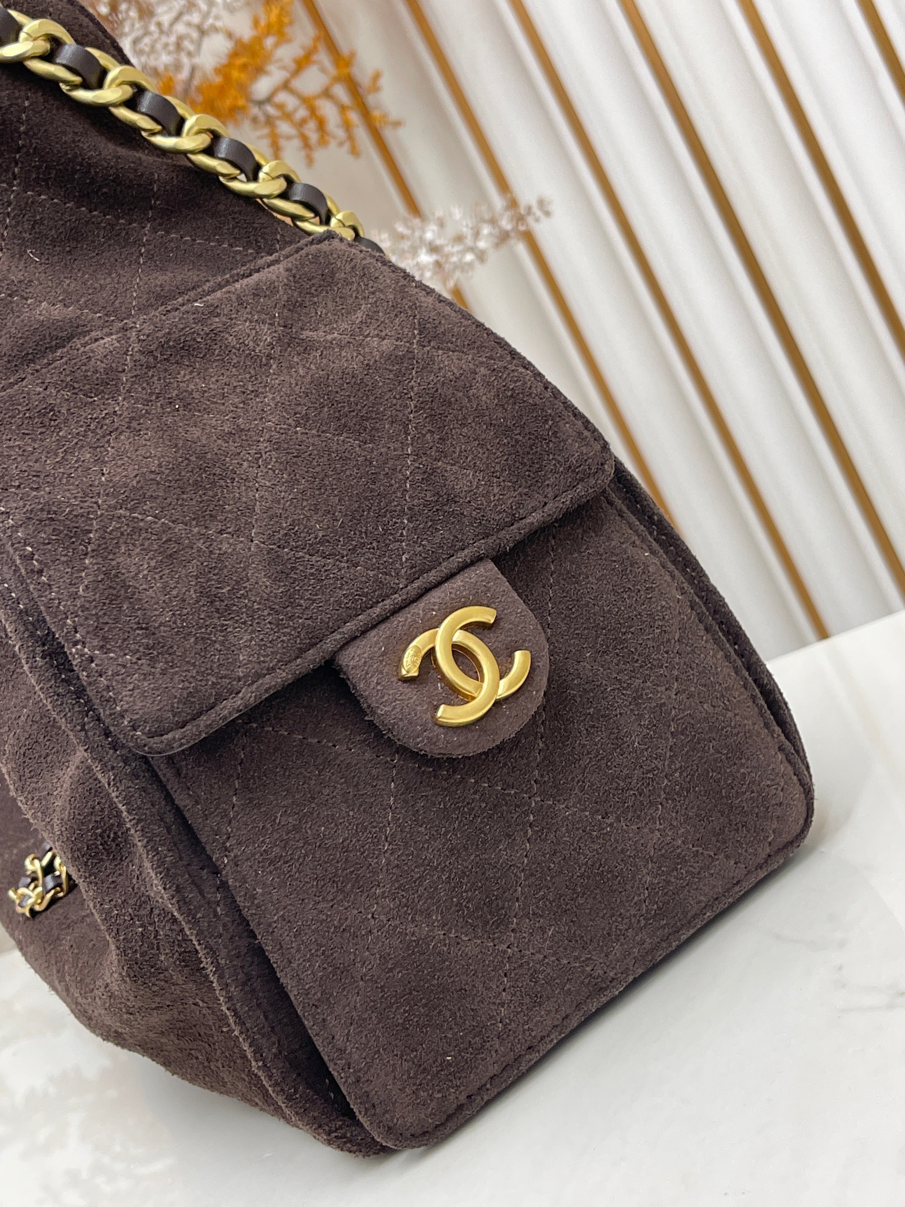 Small Hobo Shoulder Bag – Fine Grain Textured Leather, 26×30cm