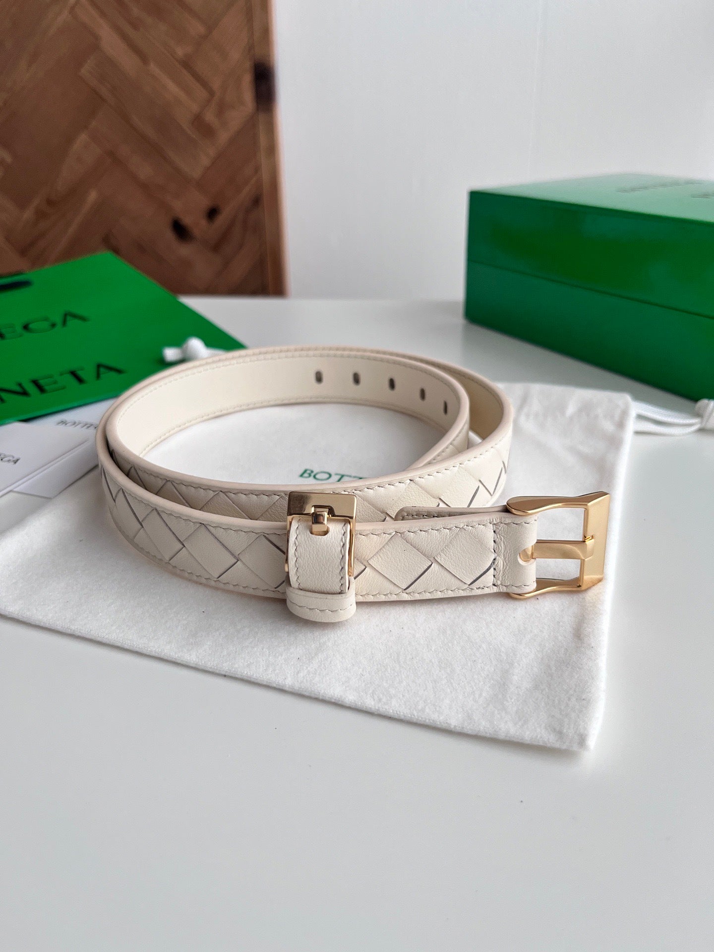 2025 New Woven Leather Belt — Small Grid Hand-Weave Design