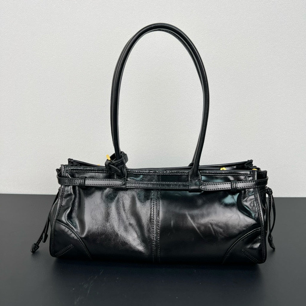 Vintage-Style Oil Wax Leather Tote Bag