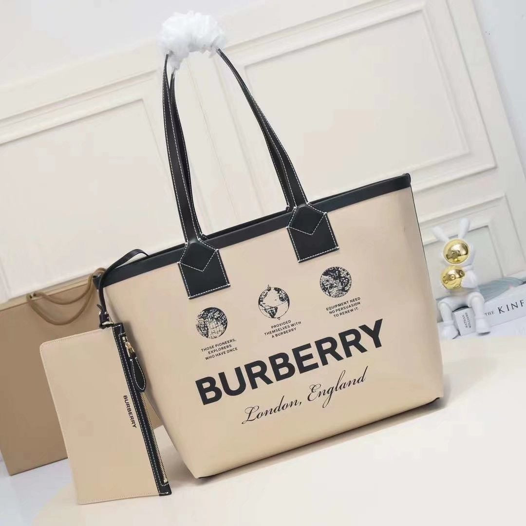 B*R Reversible Tote Bag – Stylish & Functional