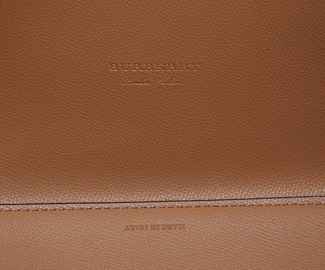Reversible Tote Bag – Dual-Style Design