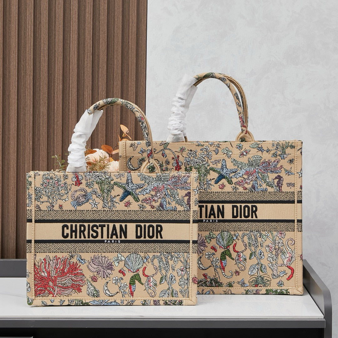 D Book Tote ( Apricot Ocean World )