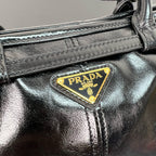 Vintage-Style Oil Wax Leather Tote Bag