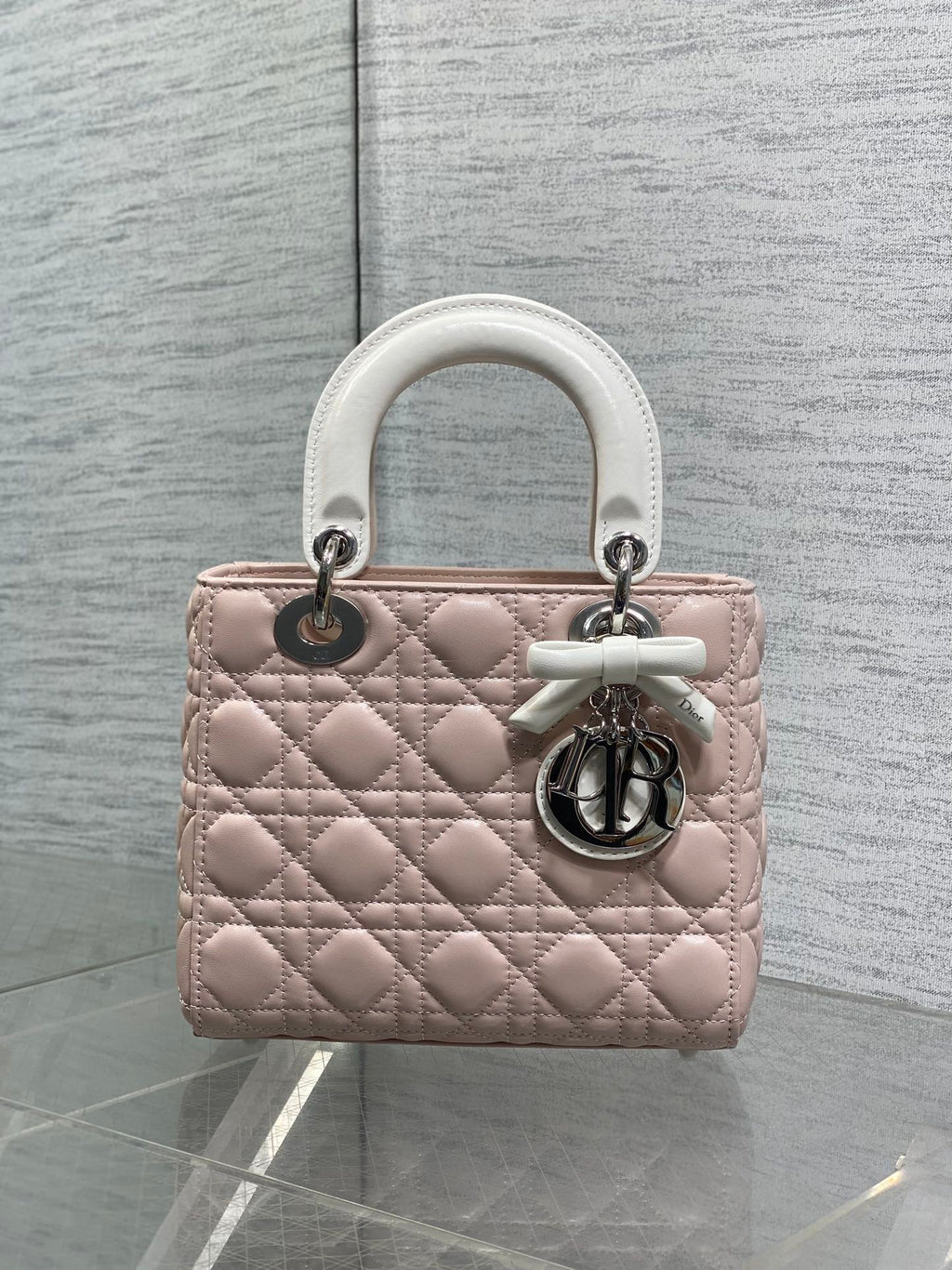 Classic Bow Top Handle Bag 🎀- Premium Quality