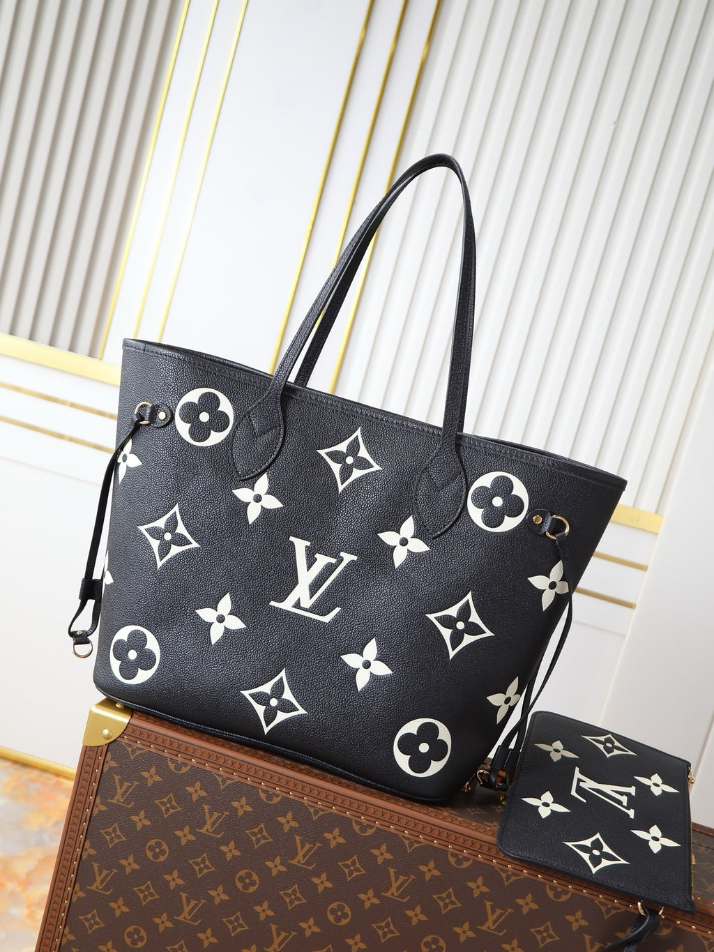 Neverfull Medium Handbag – Premium Monogram Empreinte Leather