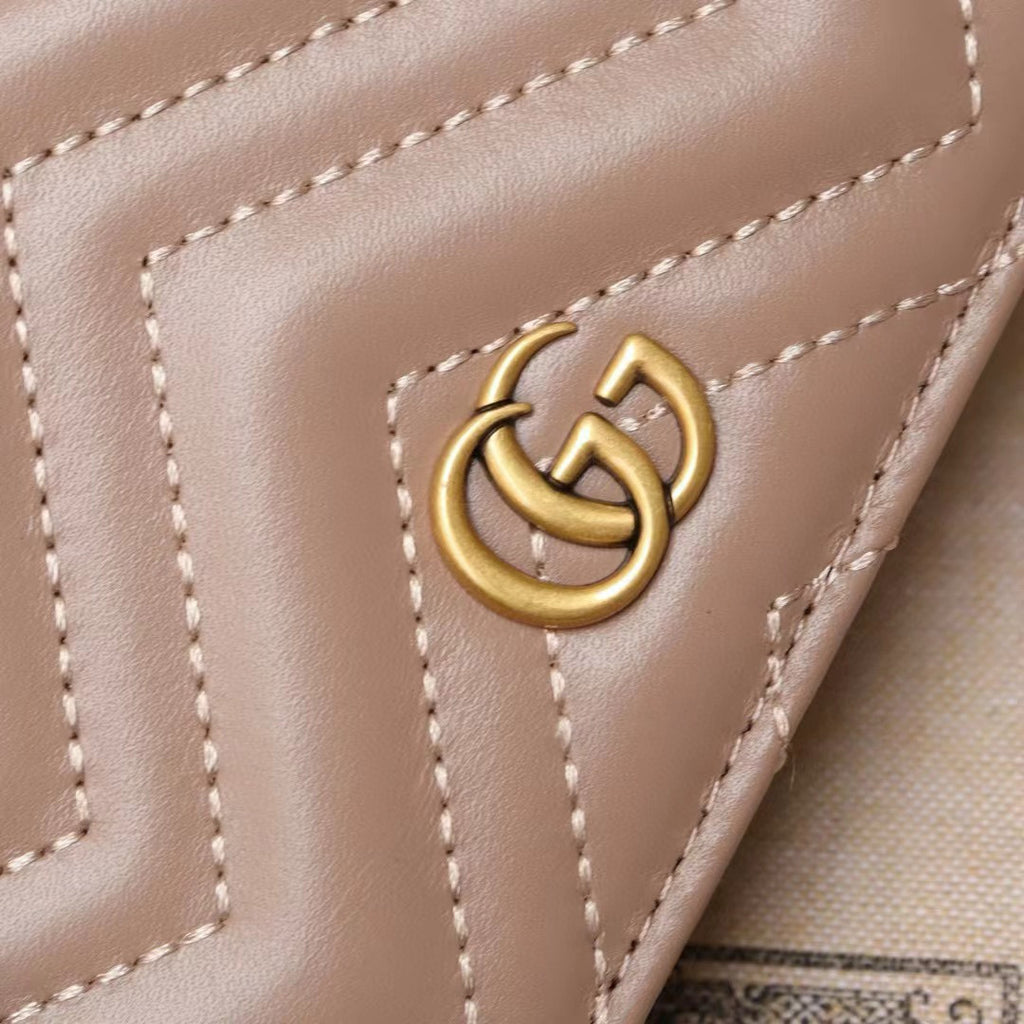 Premium Quilted Leather Card Holder – Compact & Elegant
