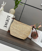 Premium Quality – Slit Raffia Pochette
