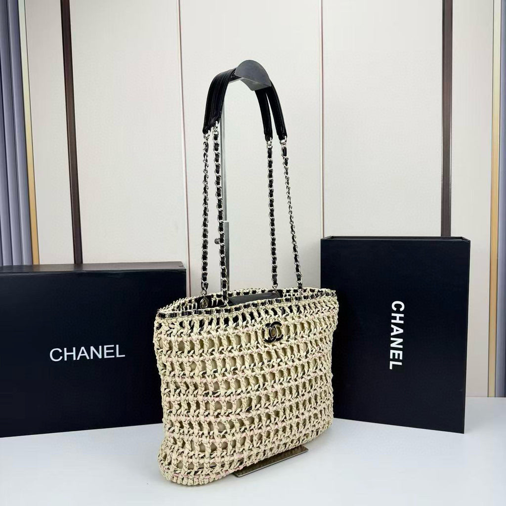 Woven Summer Shopping Tote.