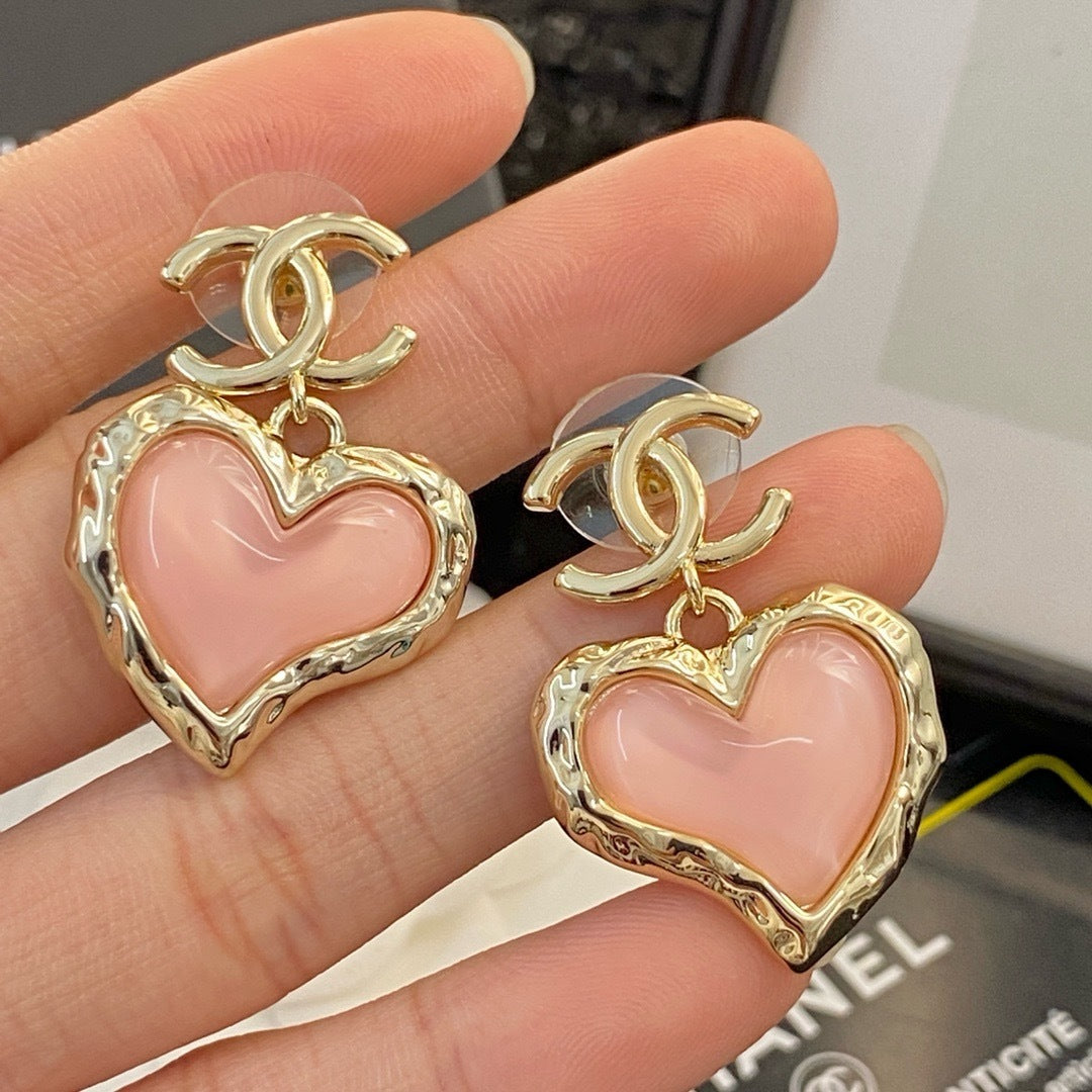 Glass Gemstone Heart Earrings – Pastel Elegance