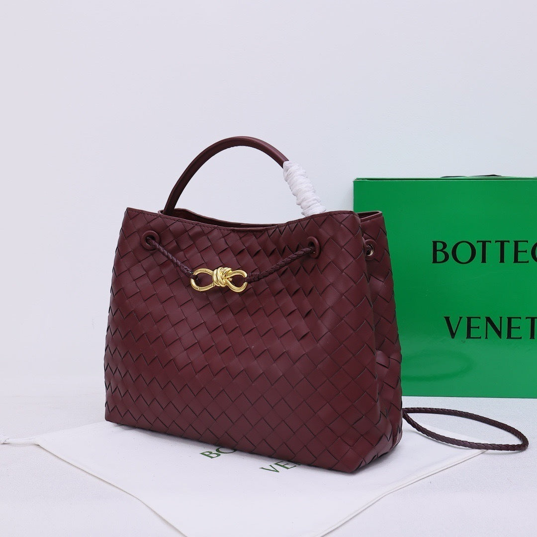 B*V | 23 New Andiamo Handbag
