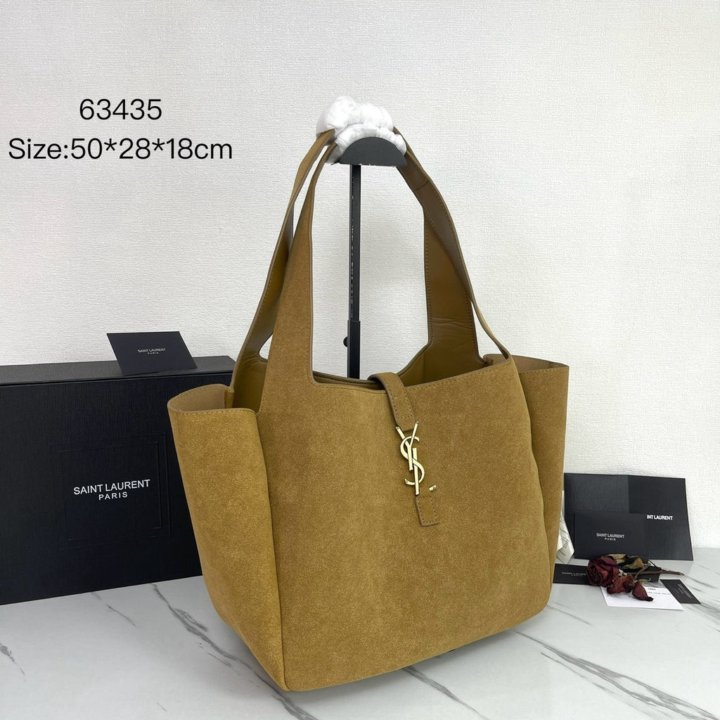 BEA High-Quality Leather Hobo Bag