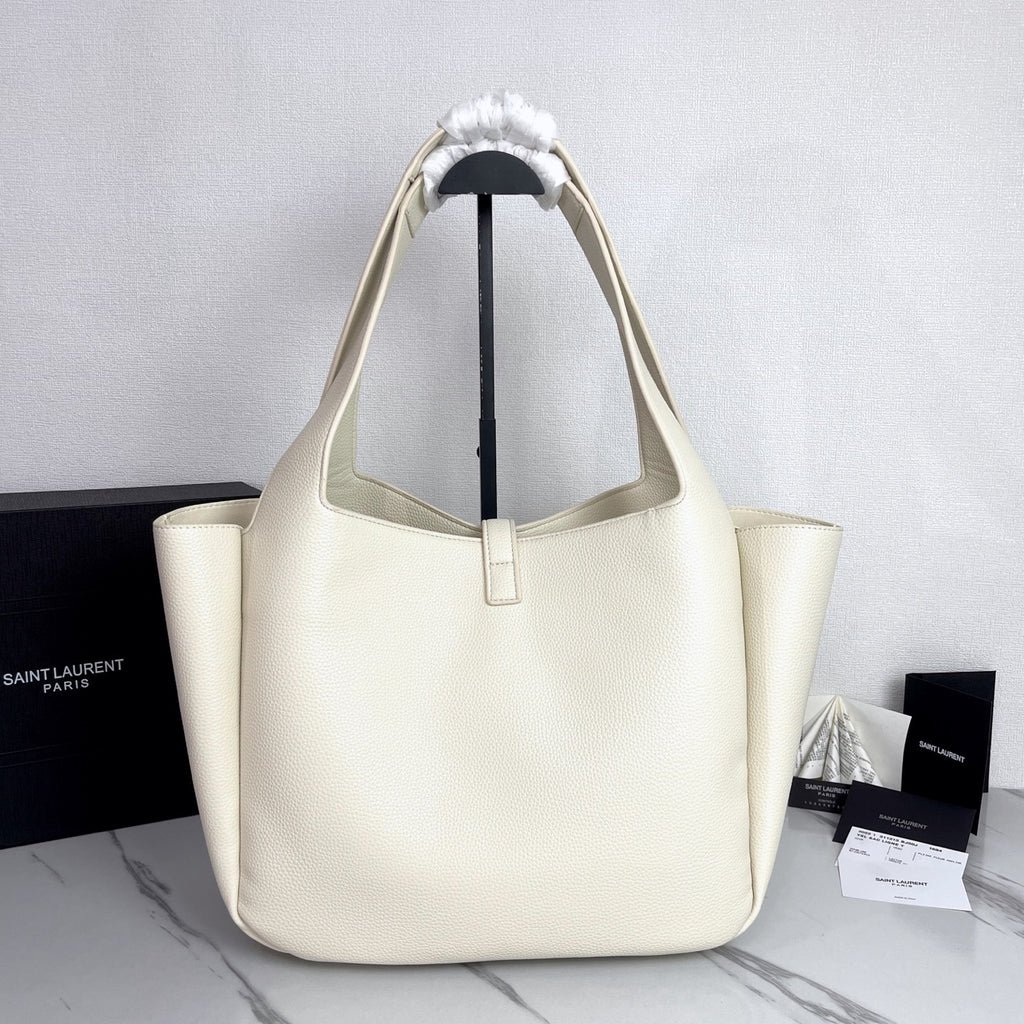 BEA High-Quality Leather Hobo Bag