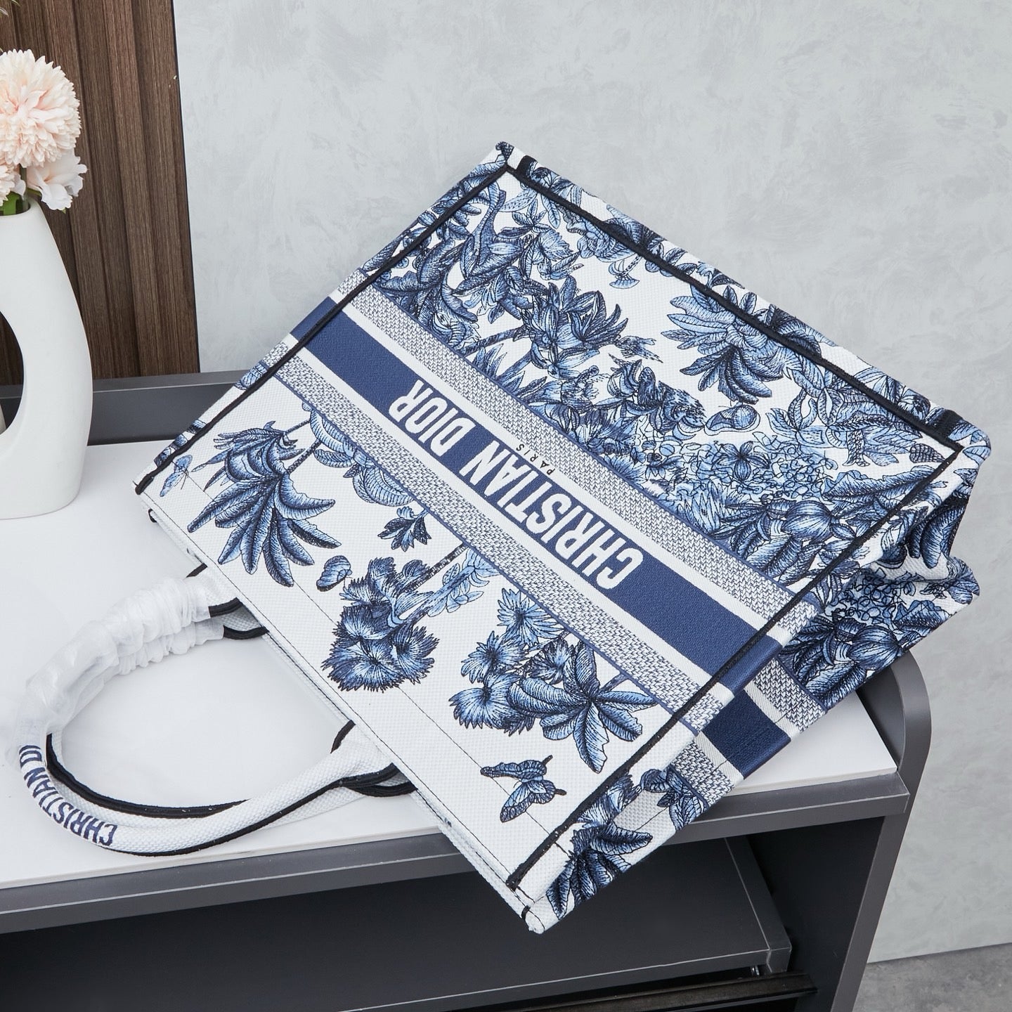 D Book Tote ( Blue Coconut Tree )