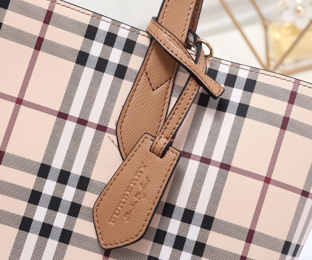 Reversible Tote Bag – Dual-Style Design