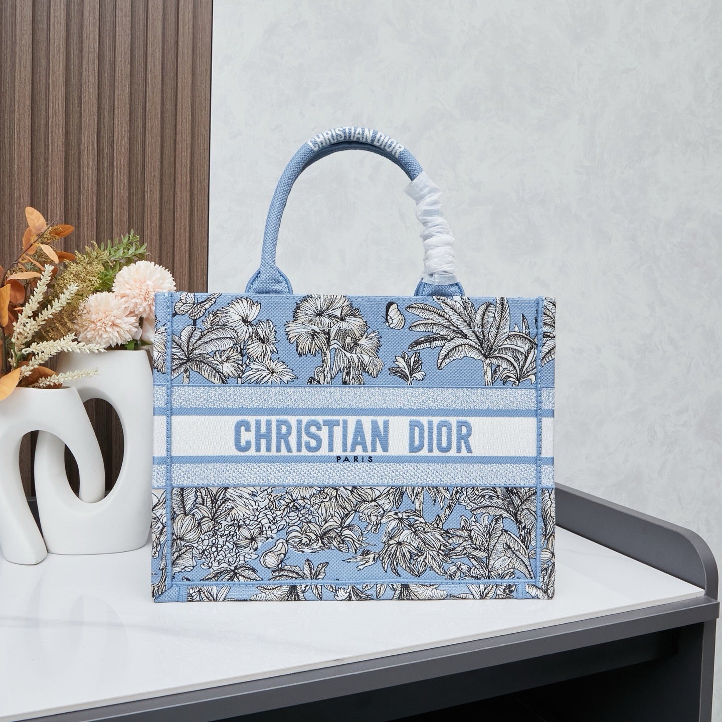 D Book Tote ( Beige Coconut Tree )