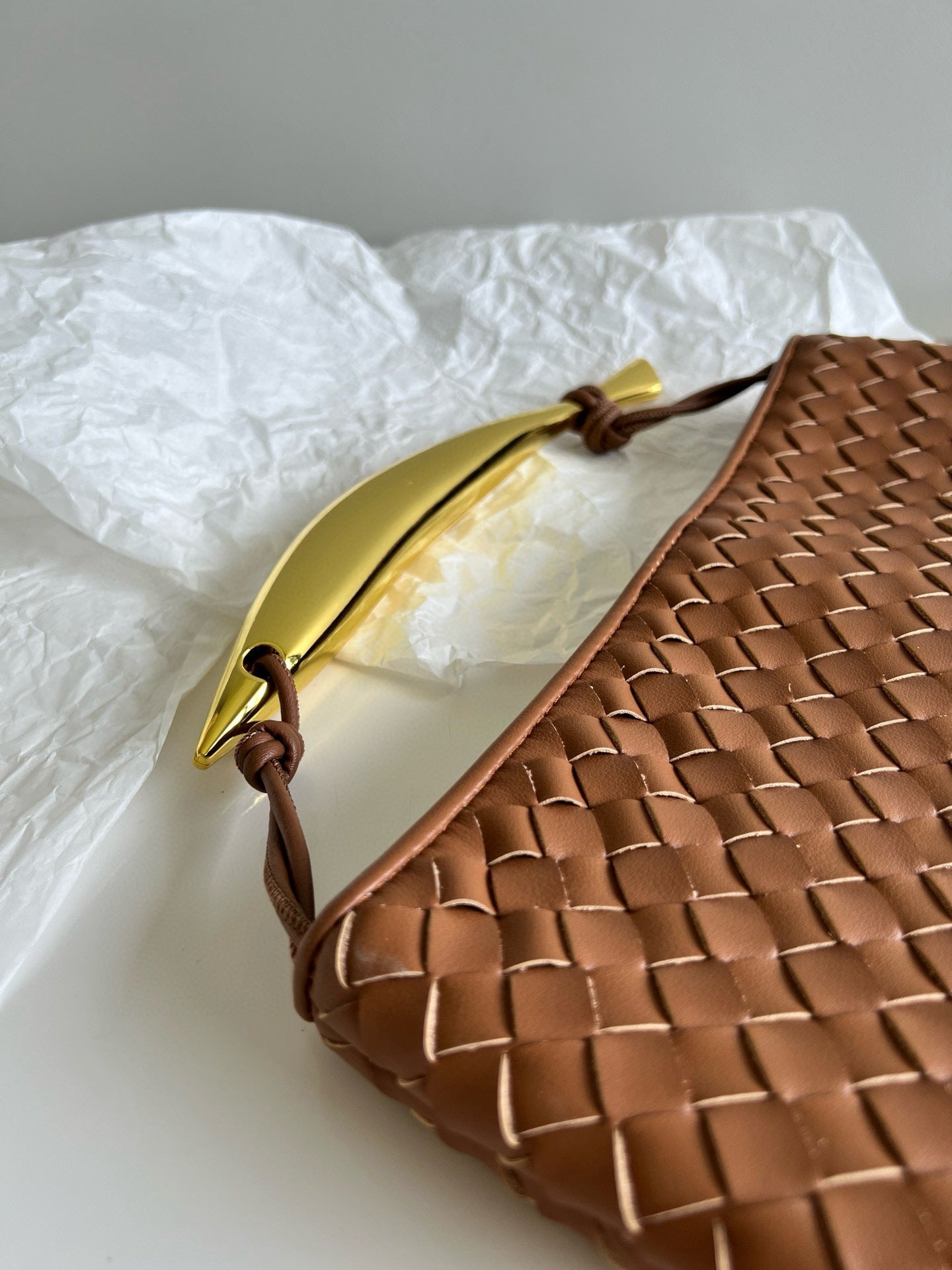 Winter New Arrival | Sardine Metal Handle Clutch