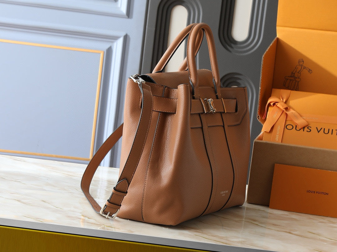 Georges Medium Tote Bag