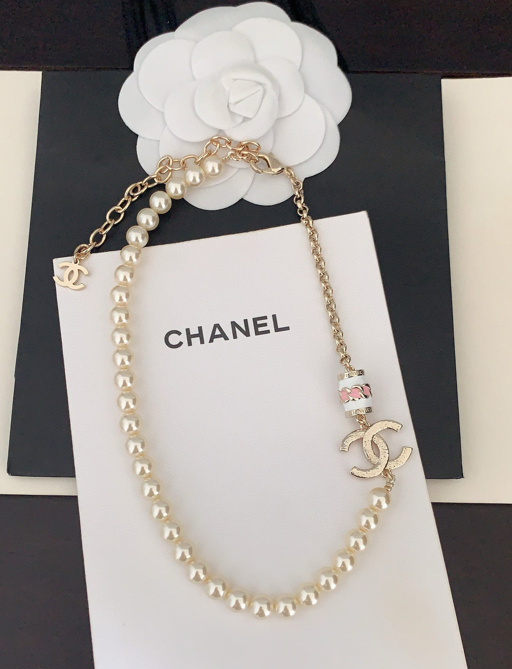 Elegant Soft Pink Pearl Necklace 🩷✨