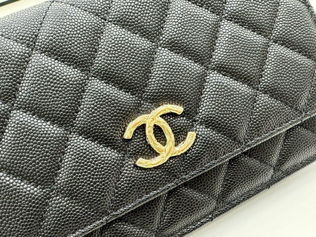 Classic Quilted Wallet-On-Chain · Premium Edition