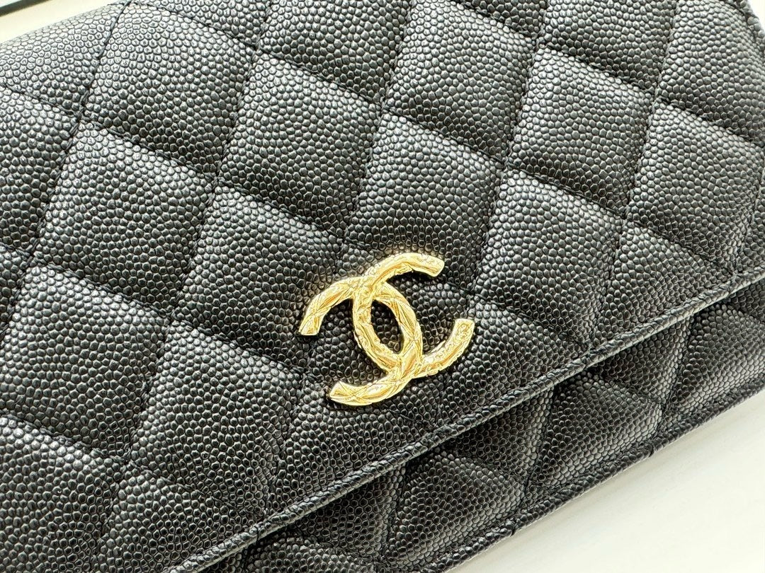 Classic Quilted Wallet-On-Chain · Premium Edition