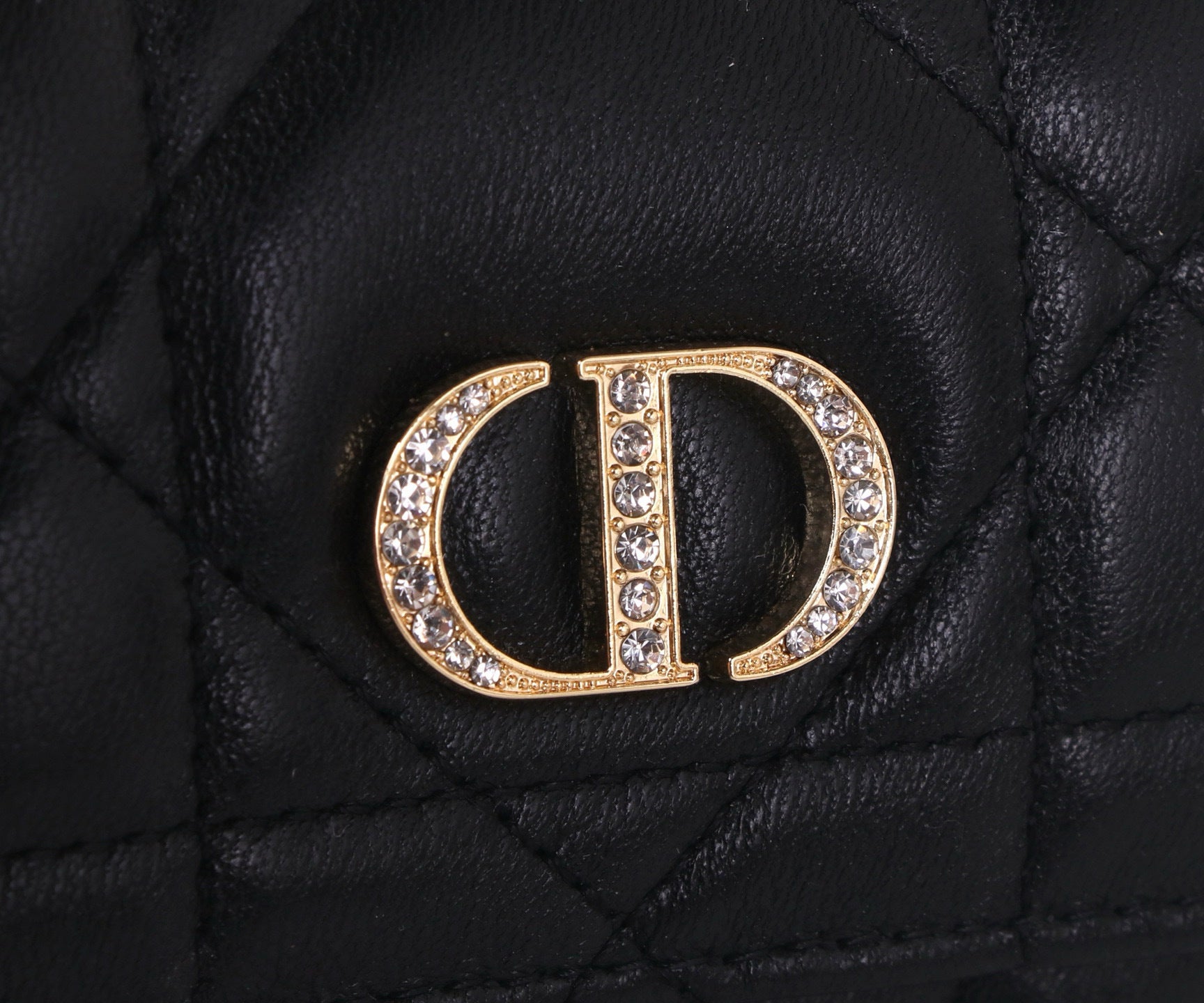 Premium Lambskin Compact Wallet with Crystal Hardware – New Season Collection