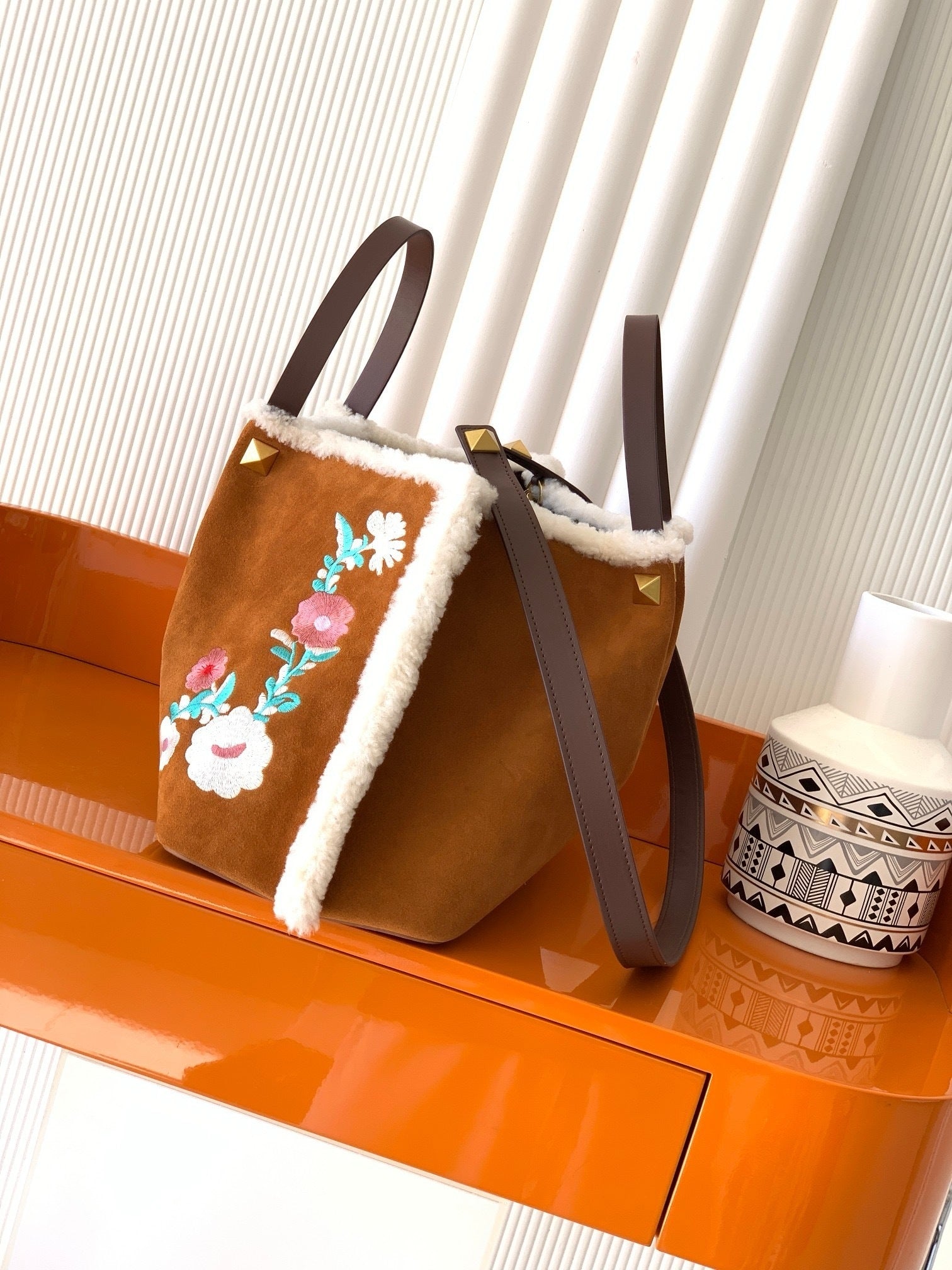 New Embroidered Leather Shopping Bag with Fur Details
