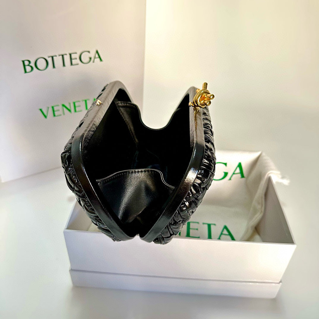 Classic Knot Evening Clutch