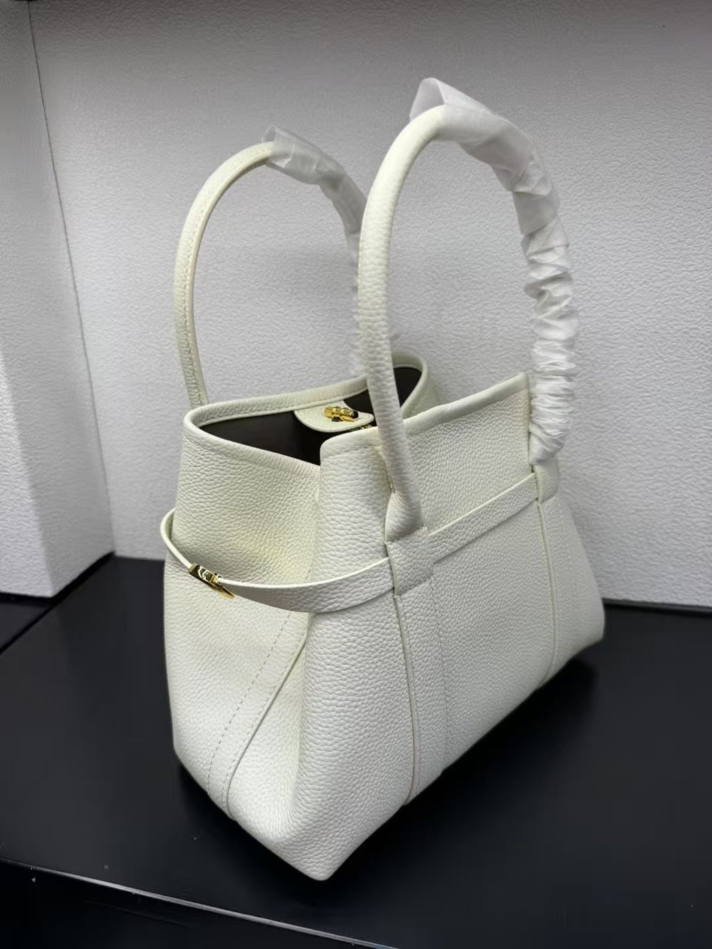 Premium Leather Vintage-Style Top-Handle Tote Bag